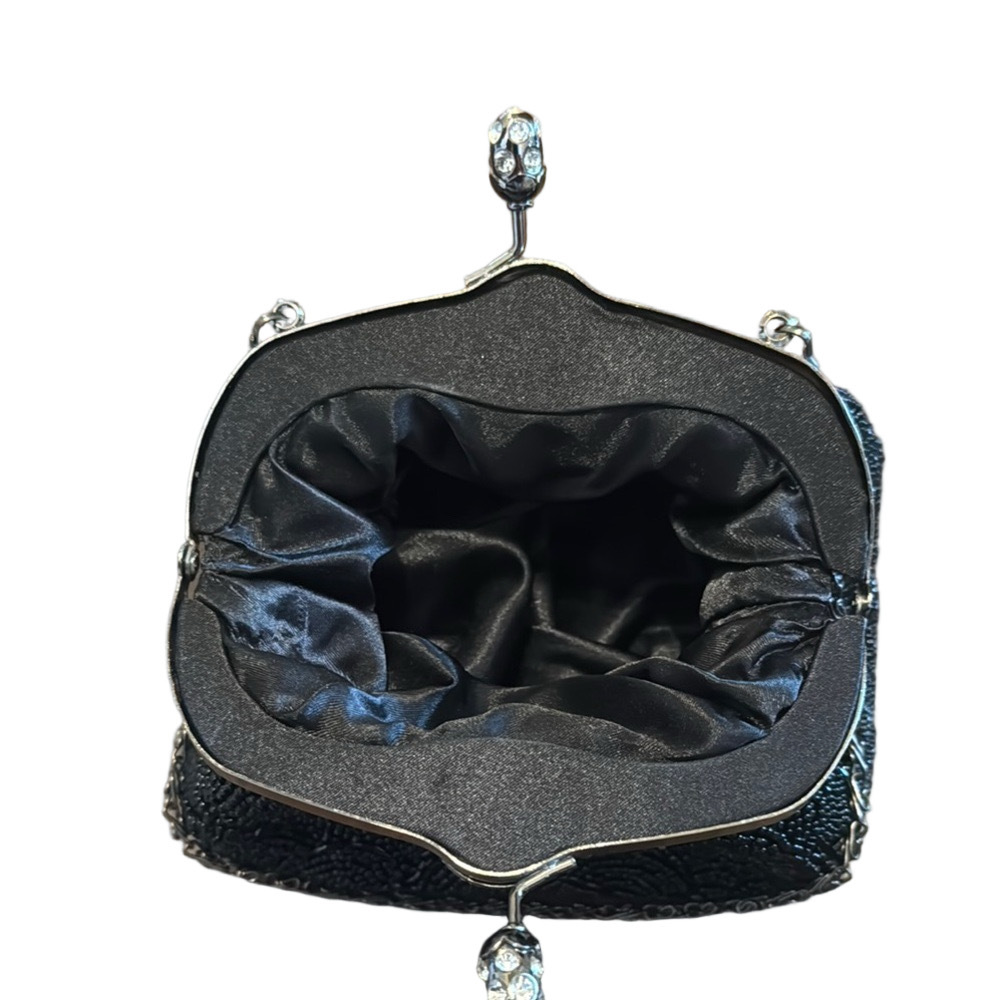 Black and Silver Beaded Clutch with Ornate Clasp - Picture 4 of 5